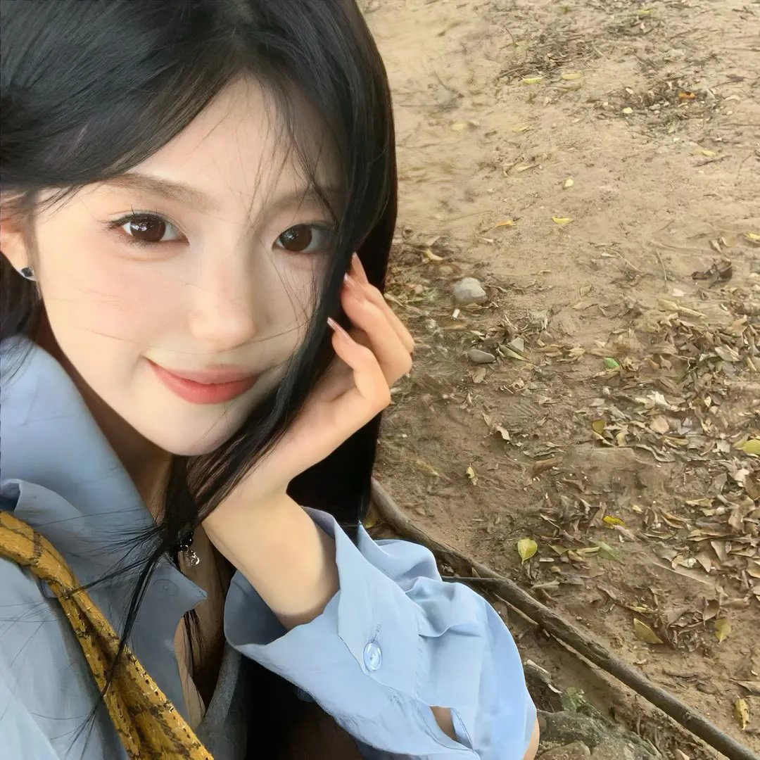 披荆斩棘的靓女